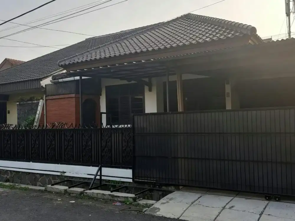Disewakan Rumah Di Pusat Kota Bandung, Jalan Guntursari, Turangga
