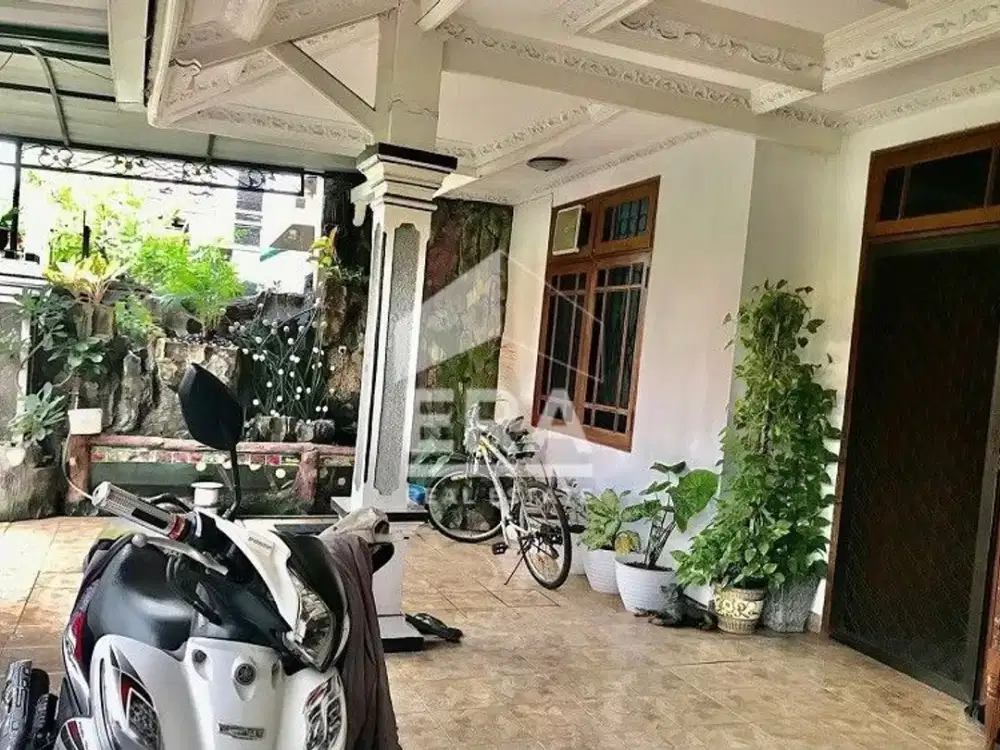 Dijual Cepat Rumah Akses Dekat Jalan Utama dan Luas 150 meter di Harapan Indah Bekasi