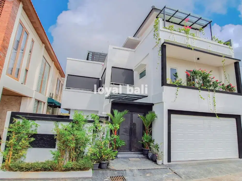 Villa, Modern Villa with Elegance Design in Benoa, Bali