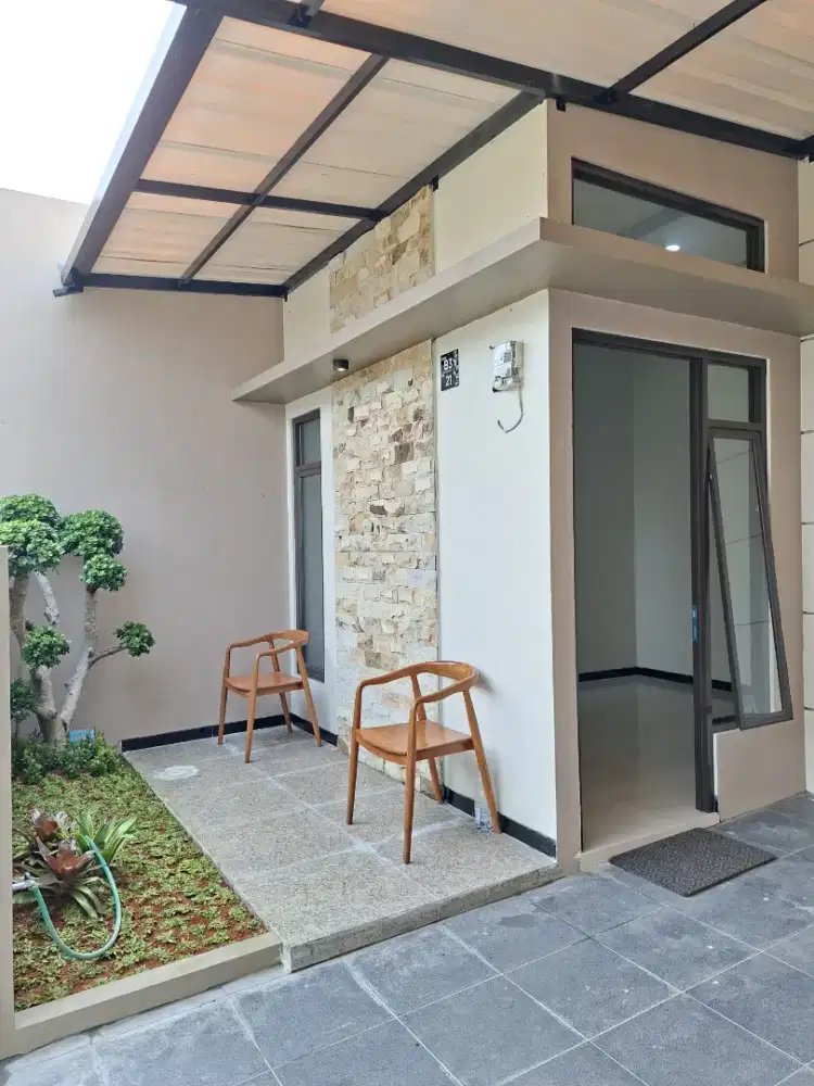 RUMAH DIJUAL MURAH, FULL RENOV & SEMI FURNISH, READY SIAP DIHUNI
