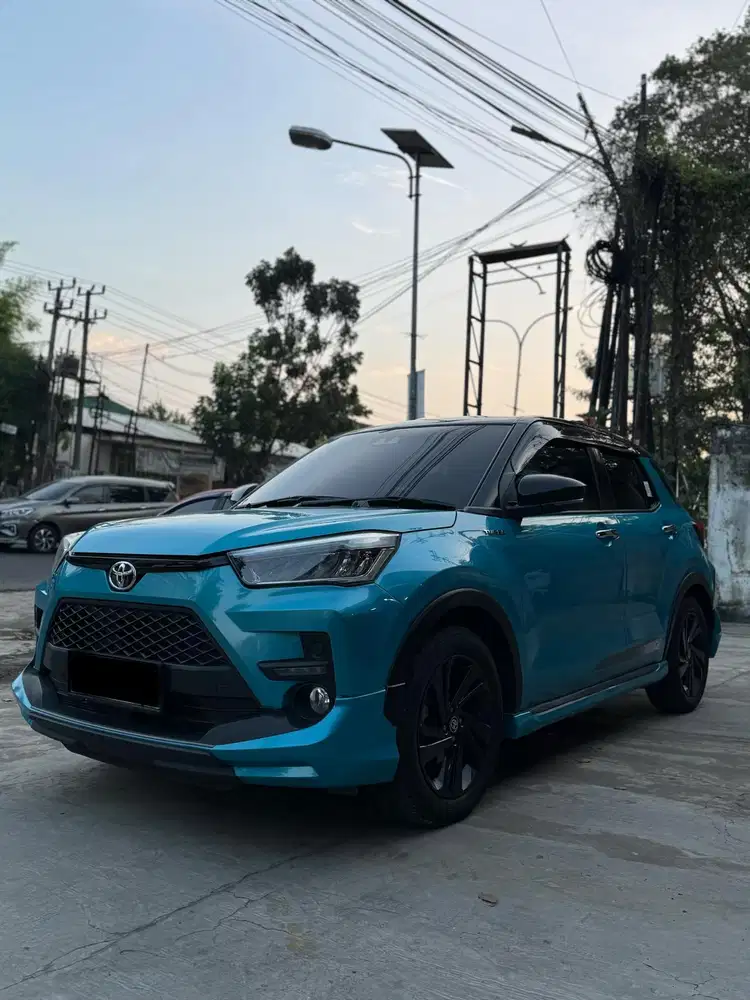 Raize 1.0 GR Tss Twotone Matic (2021) Cakepp