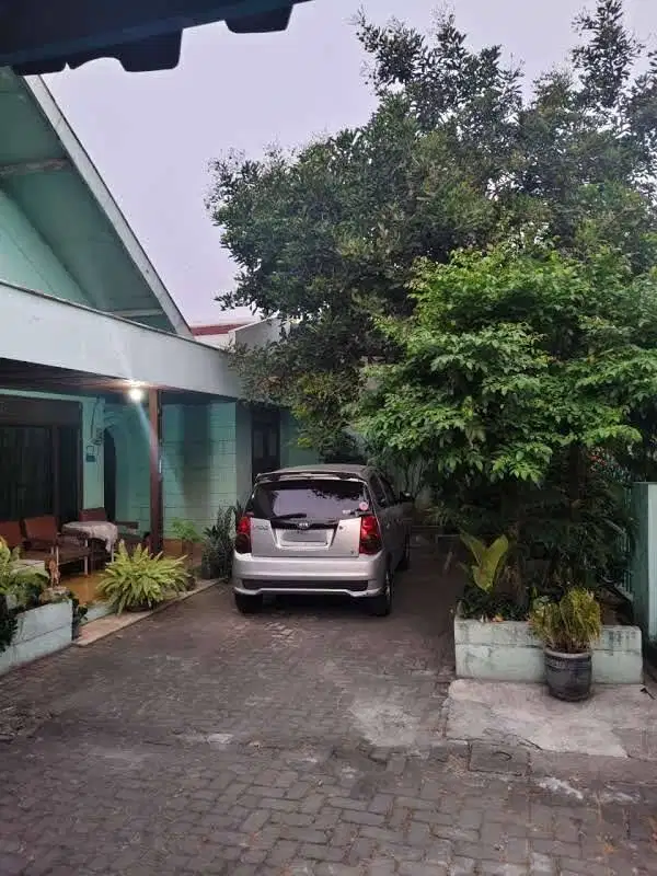 Dijual Rumah 1 Lantai 11 Kamar di Surakarta