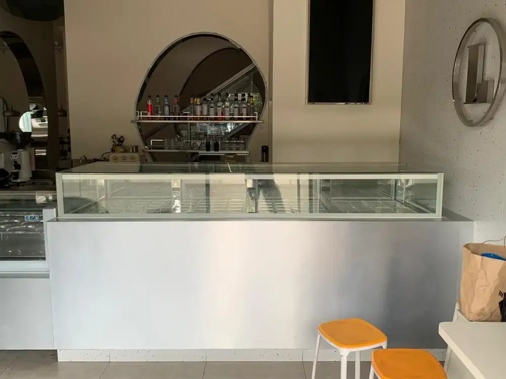Pastry Showcase GEA MM-880V – Kondisi Terawat