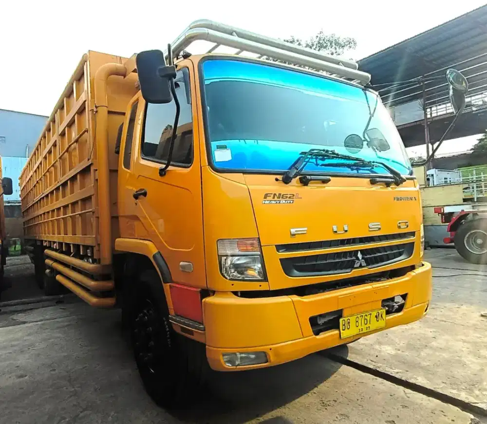 Mitsubishi Fuso tronton 6x4 FN 62 FL HD R bak besi sentral 2023