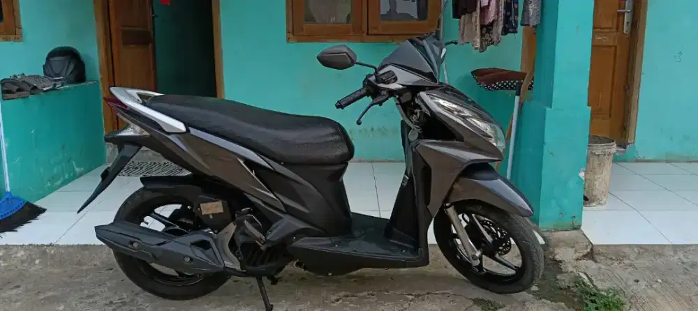 Vario 125 Old KZR 2013 CBS ISS