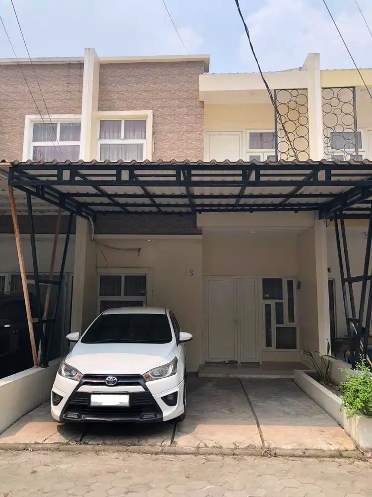 DISEWAKAN RUMAH 3 MENIT DARI ST KRL SUDIMARA