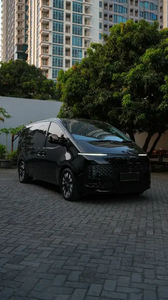 Hyundai Staria Signature 2.2D 9 Seater 2021