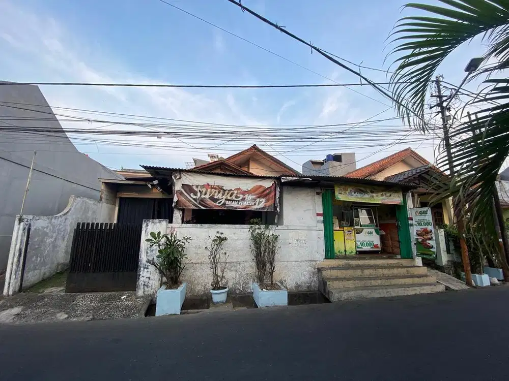 SUPER STRATEGIS! Dijual lahan/tanah seluas 209 Meter beserta rumah
