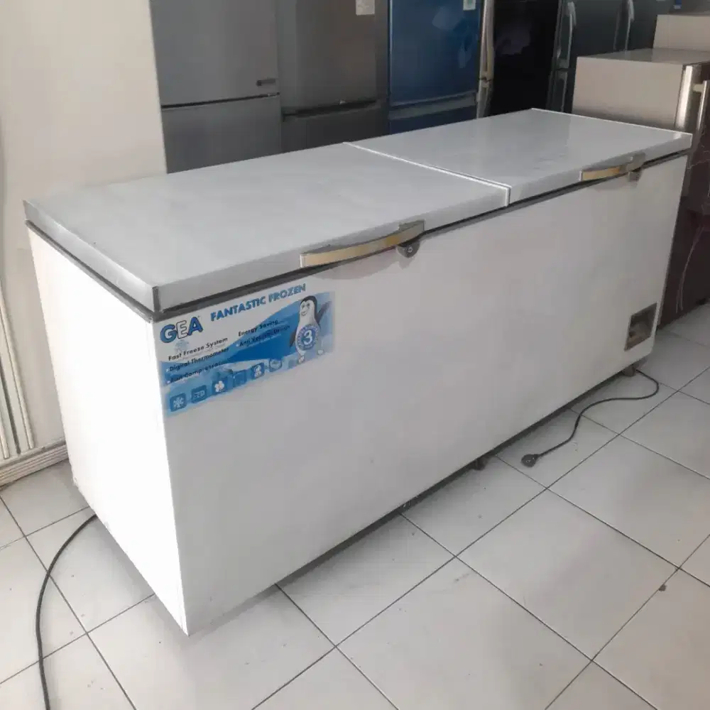 Freezer Box GEA 715 Liter