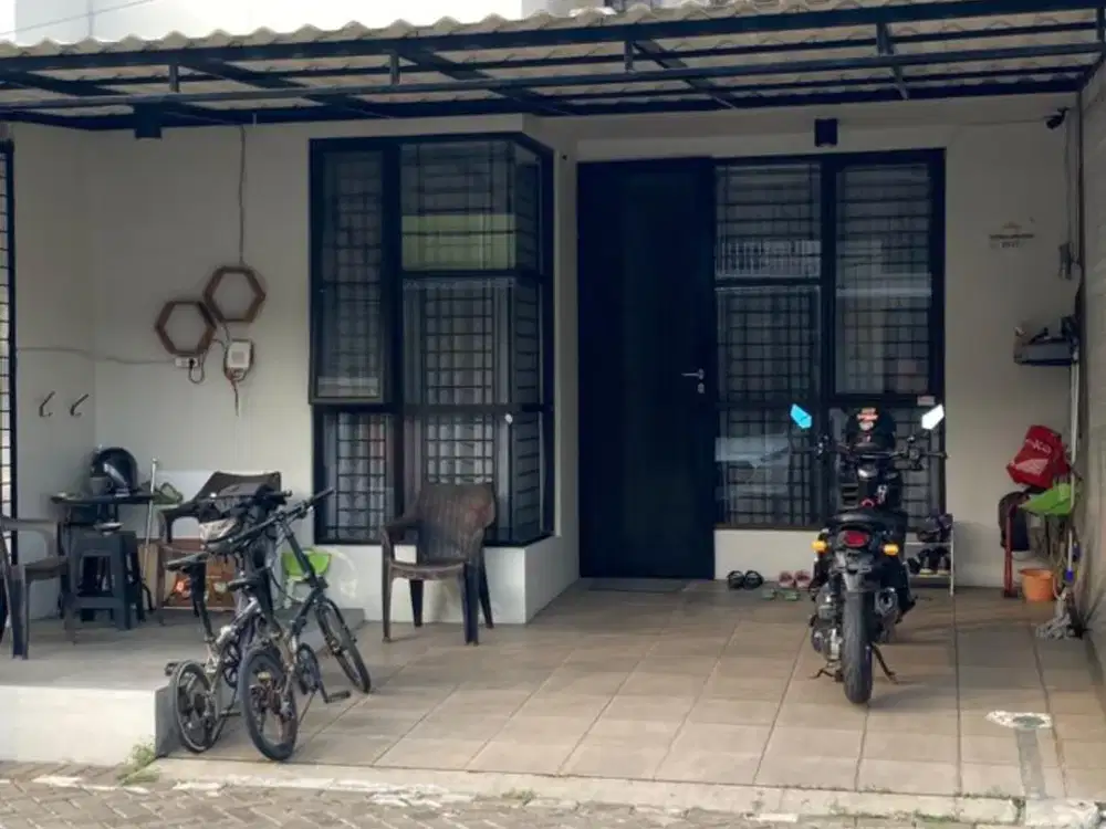 DIJUAL RUMAH FULL RENOVASI DI CLUSTER FLORA ARYANA KARAWACI – 3 KT, 2 KM  Rumah siap huni di Cluster Flora Aryana Karawaci, Tangerang. Full renovasi d