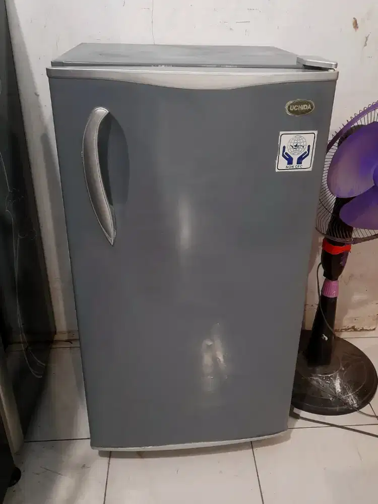 Kulkas 1 Pintu Uchida Orisinil . Normal .