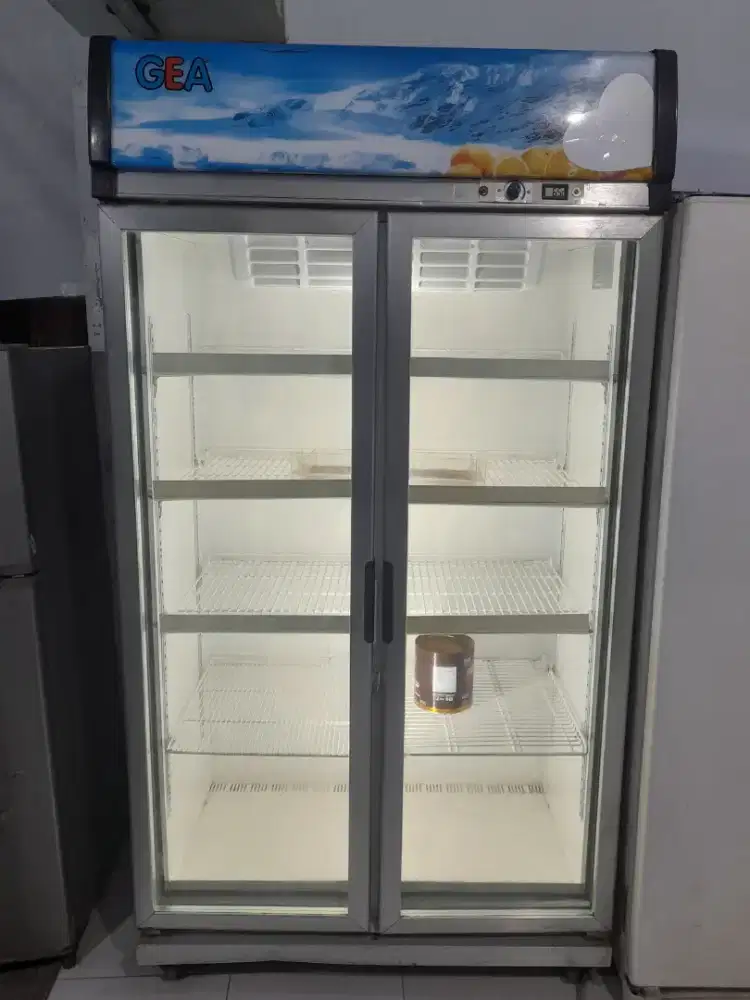 Kulkas Minuman / Chiller / Showcase GEA 800 Liter . Normal . Dingin