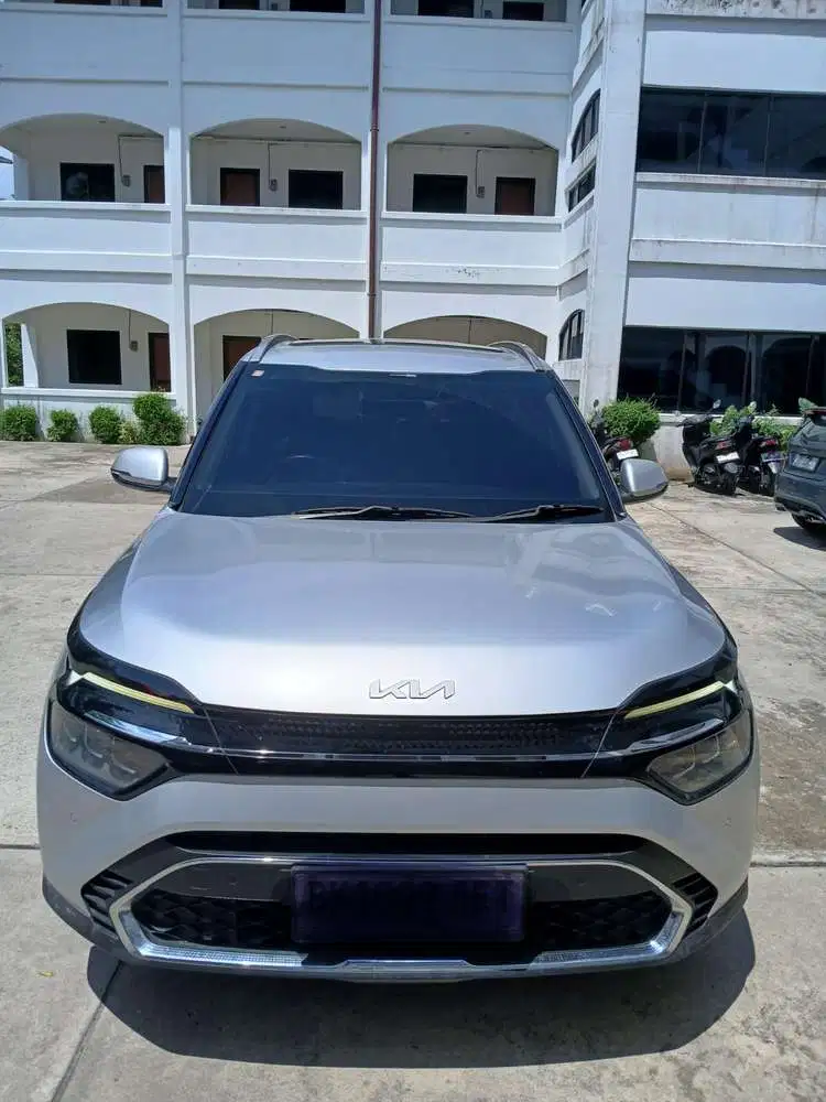 Kia Carens 2023 Bensin