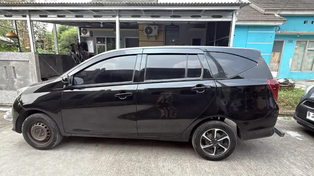 Daihatsu Sigra 2018 Tipe M Manual 1.0 Hitam Pajak Panjang