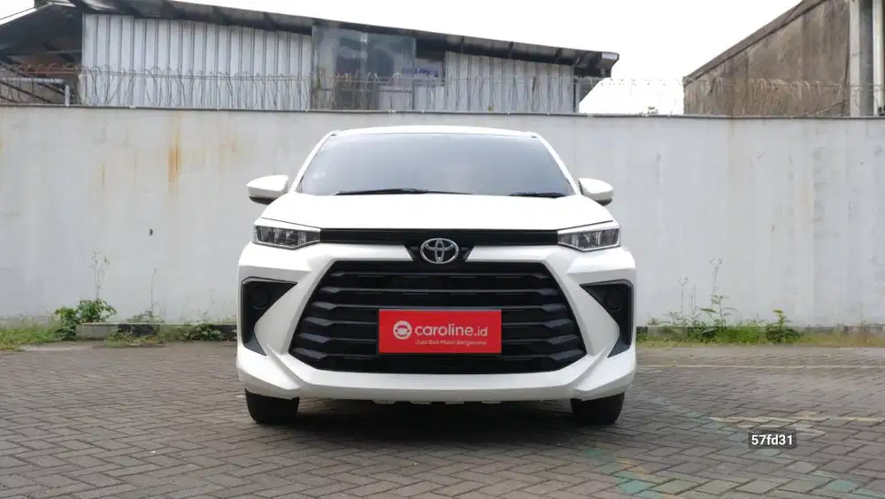 TOYOTA AVANZA E 1.3 CVT AT 2024 PUTIH