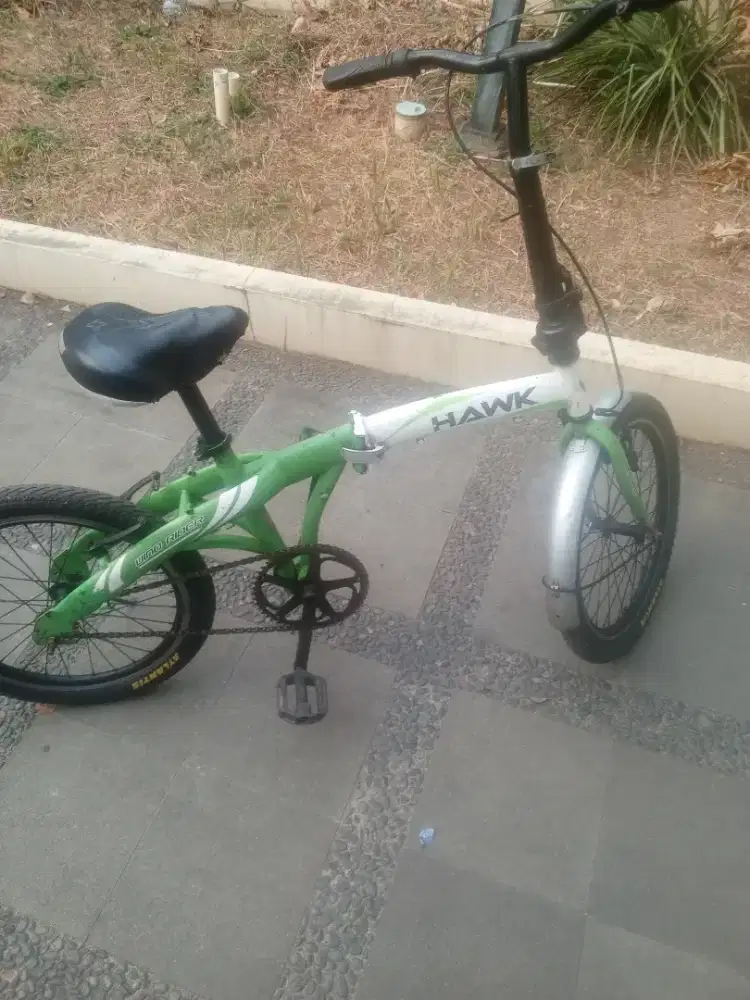 Sepeda bekas Lipat Merk Hawk 20 inch  Jual Cepat