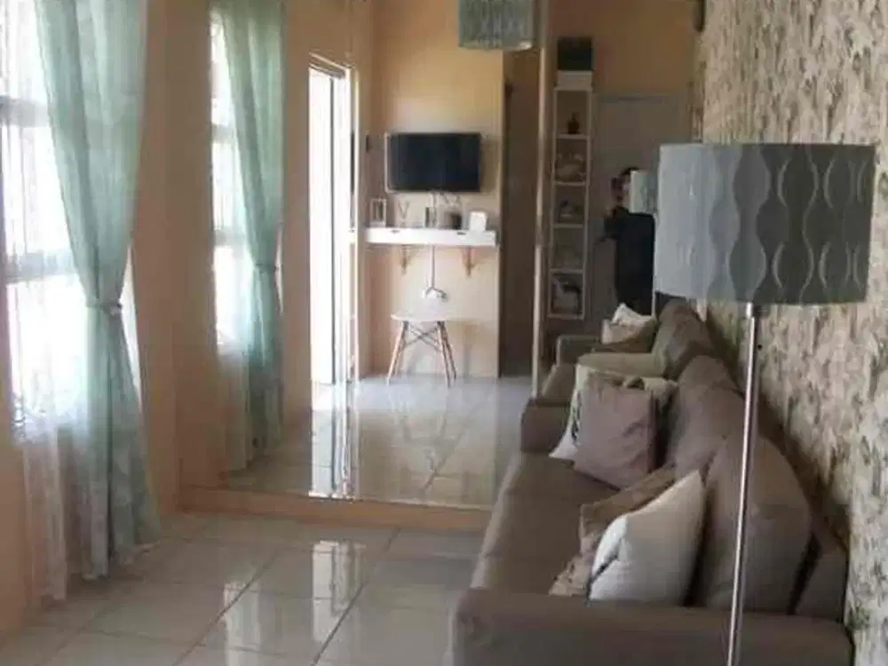 Dijual rumah strategis di srimaya residence kota bekasi