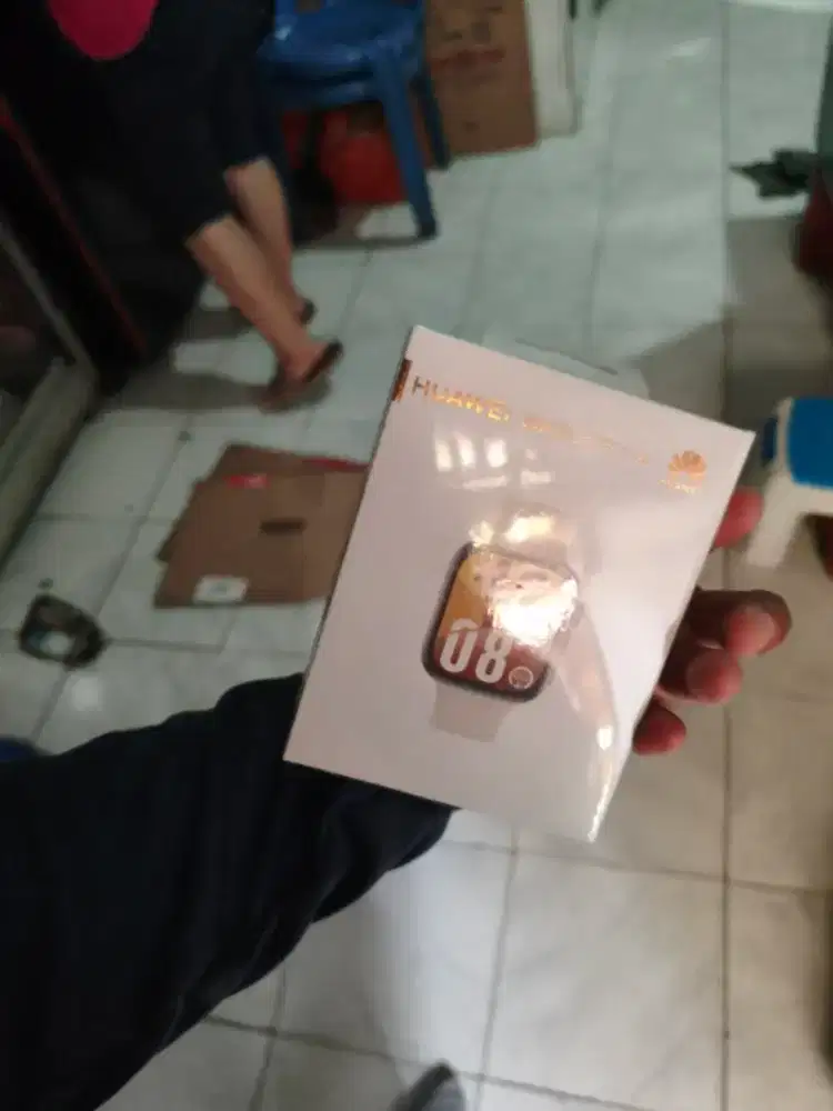 Smartwatch huawei fit 4 masih segel baru dapat hadiah
