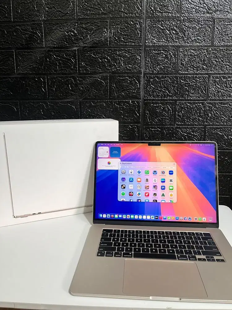 Macbook air m3 2024 15inch 8/256gb fullset ibox