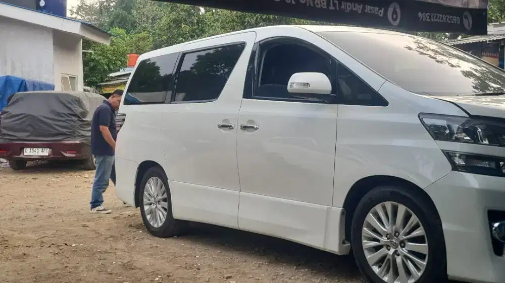Vellfier ZG PS 2012 putih
KM 125rb 
Pajak 11/2026