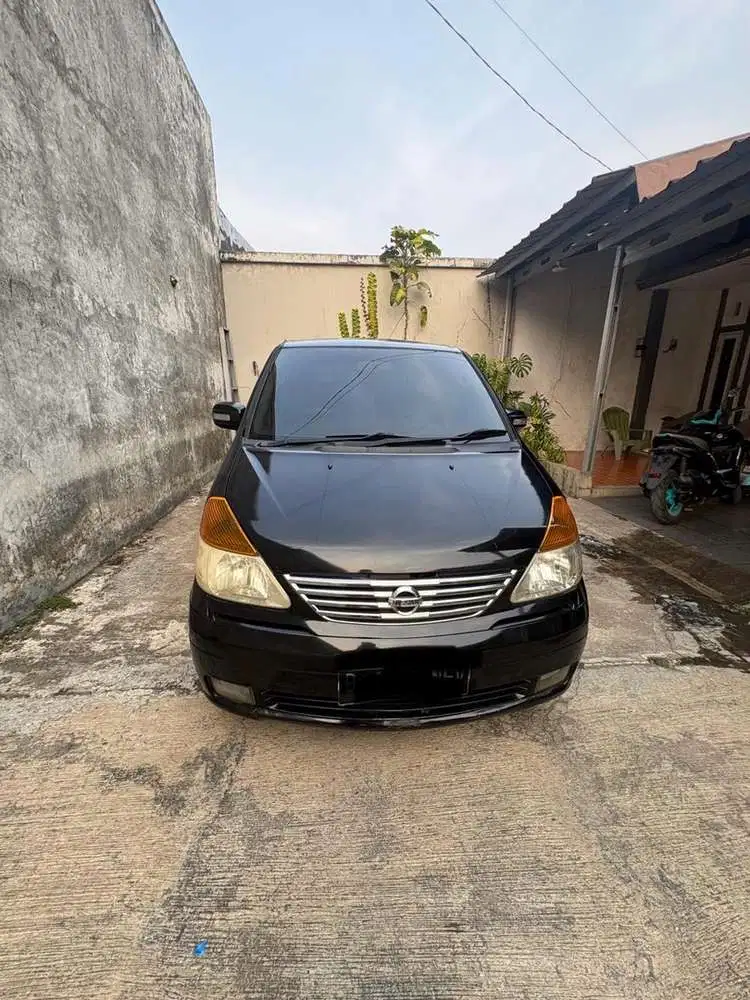 Nissan Serena 2011 Bensin