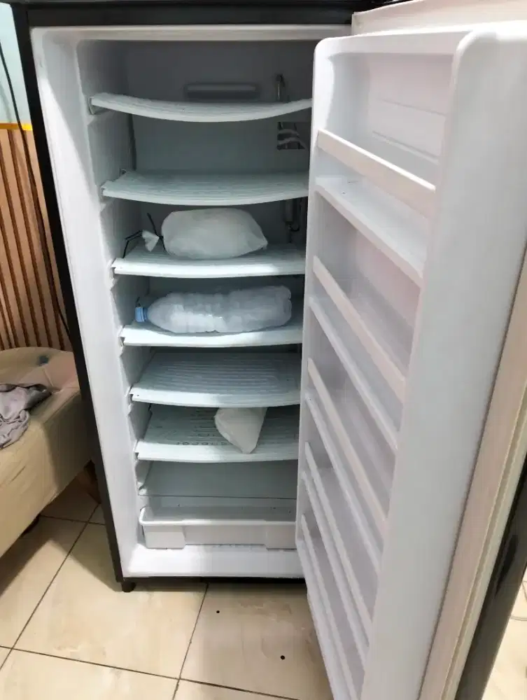 Jual freezer second