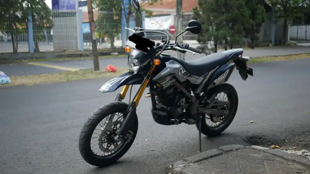 KLX/D-Tracker 150 2021 Super Mulus Low KM