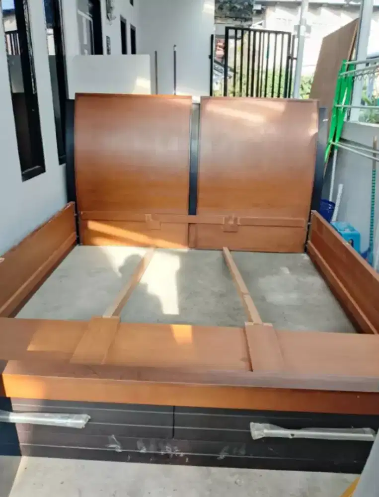 Jual cepat tempat tidur