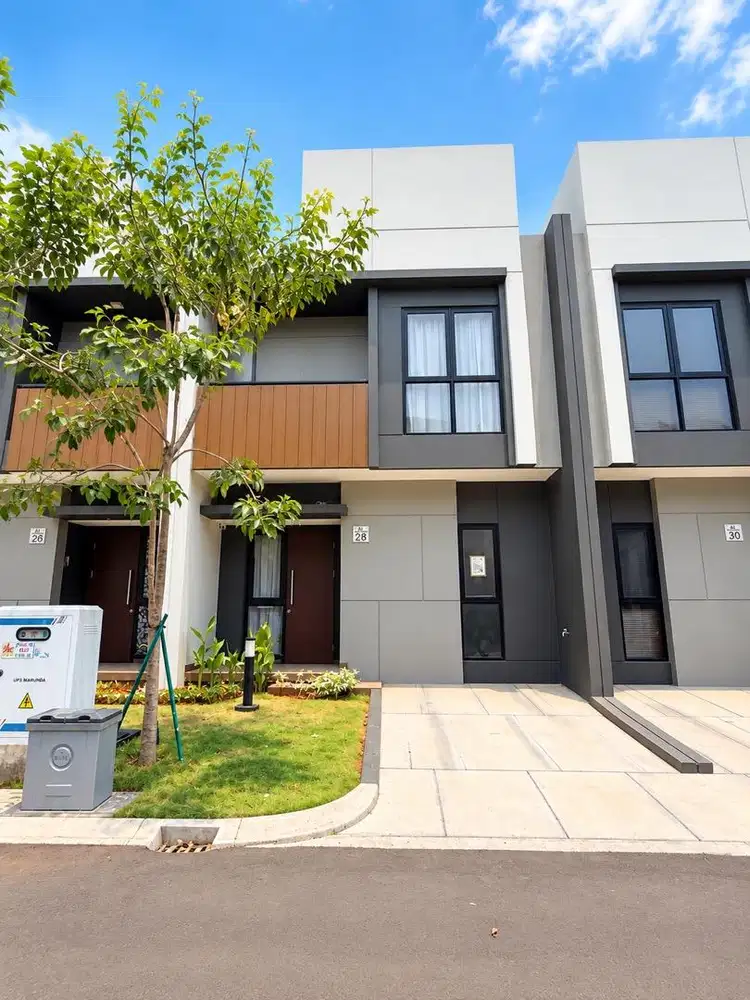 Disewakan Rumah 2 Lantai Summarecon Crown Gading Regia 2KT 3AC