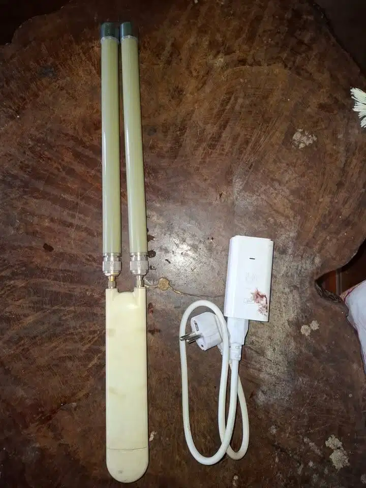 Unifi Mesh UAP-AC-M + antenna mikrotik 6db x2