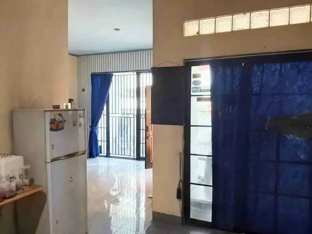 DIJUAL RUMAH LOKASI STRATEGIS DI TANGERANG DEKAT PASAR MALABAR, SEKOLAH, TEMPAT MAKAN, DLL