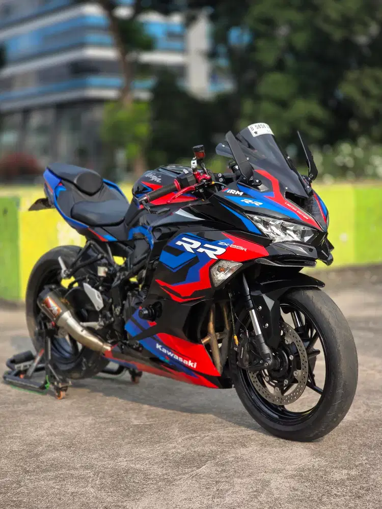 Kawasaki ZX25R NON ABS With AR