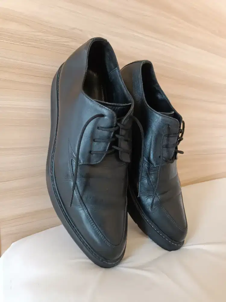 Sepatu Pantofel Branded Formal Pria