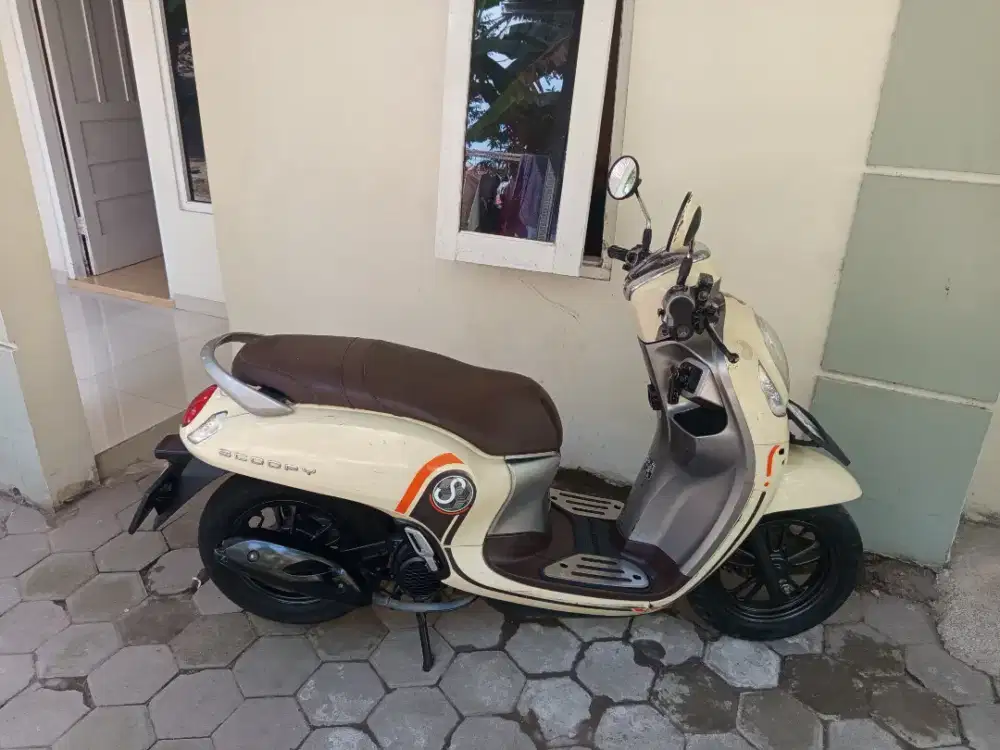 Scoopy Cream Tahun 2021