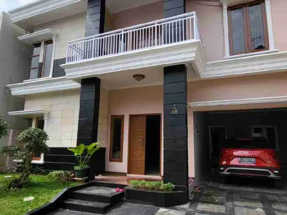 Dijual Rumah di komplek Puri Sriwedari Pinggir Jalan raya Alternatif Cibubur