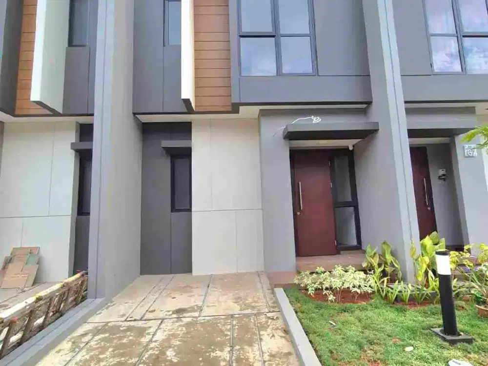 Disewakan Dijual Cepat Rumah di Cluster Regia, Summarecon Crown Gading Bekasi
