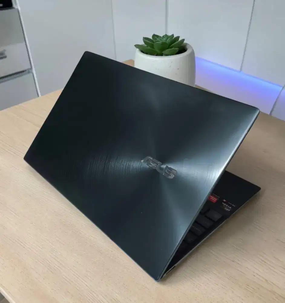 LAPTOP ASUS ZENBOOK OLED 13 UX325UZ SUPERSLIM RAM 8GB/SSD 512GB