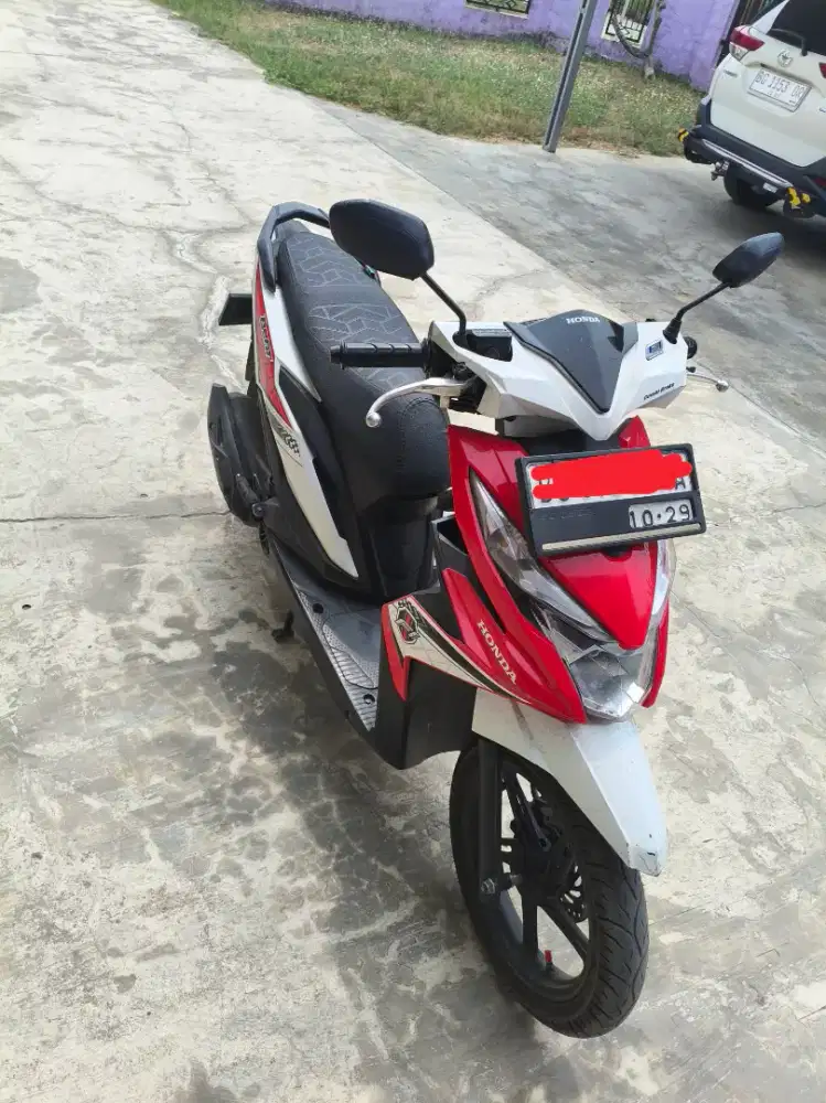 Honda beat 2016 merah putih