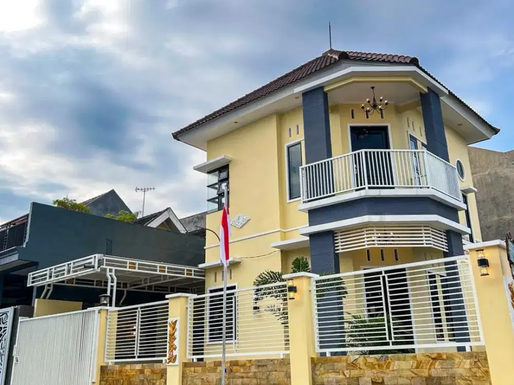 Dijual Rumah 2 Lantai Hook Full Renovasi Permata Residence Plosogeneng Jombang