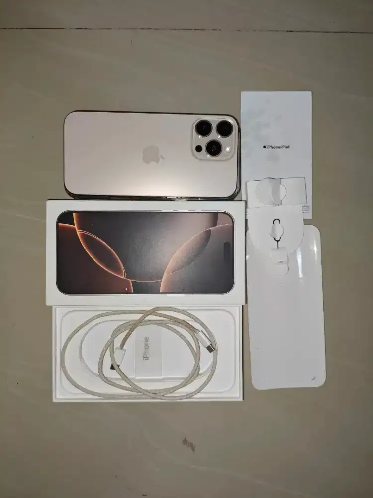 IPhone 16 Pro max 256GB dessert titanium Ex Ibox