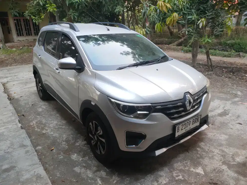 Renault Triber RXZ 2020 Calya G Sigra R Manual Mulus