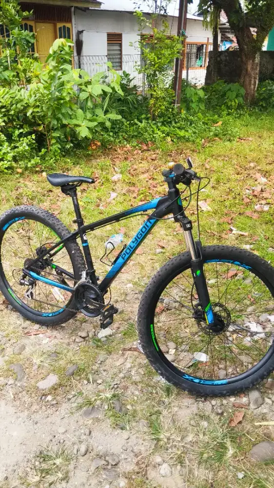 Sepeda Polygon Premier 4 2019