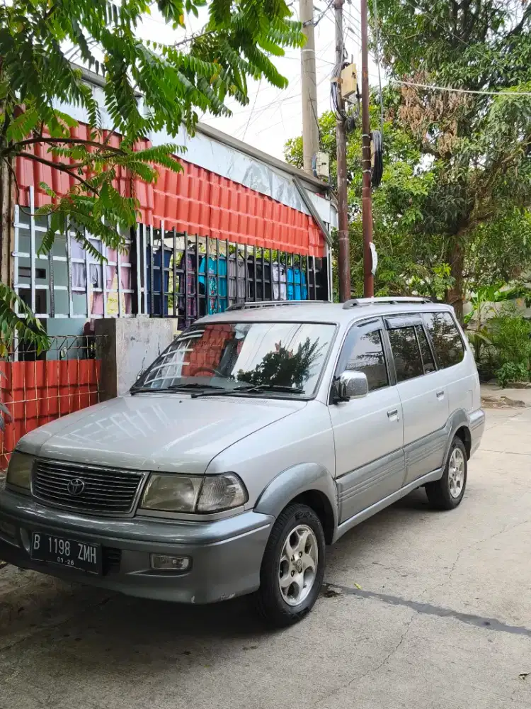 TOYOTA KIJANG KRISTA AT 2.0 TAHUN 2001