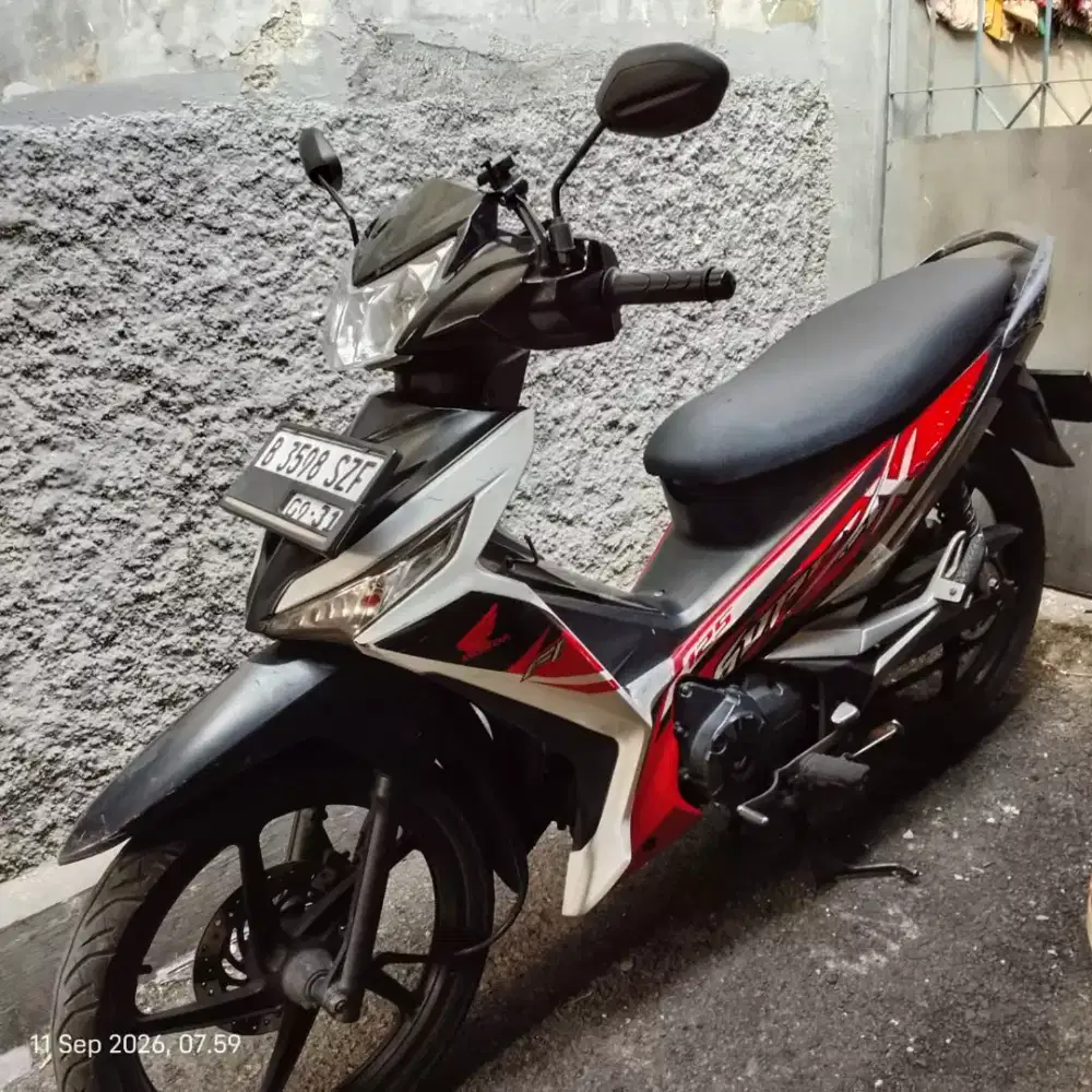 Dijual Honda Supra X 125 Fi
