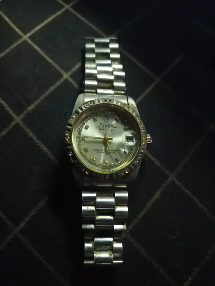 Jam tangan Rolex 1981
