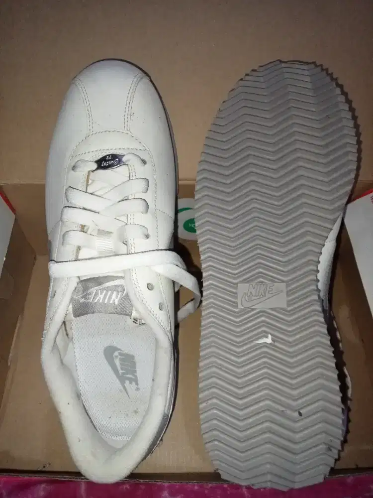 Dijual impor Sepatu Nike