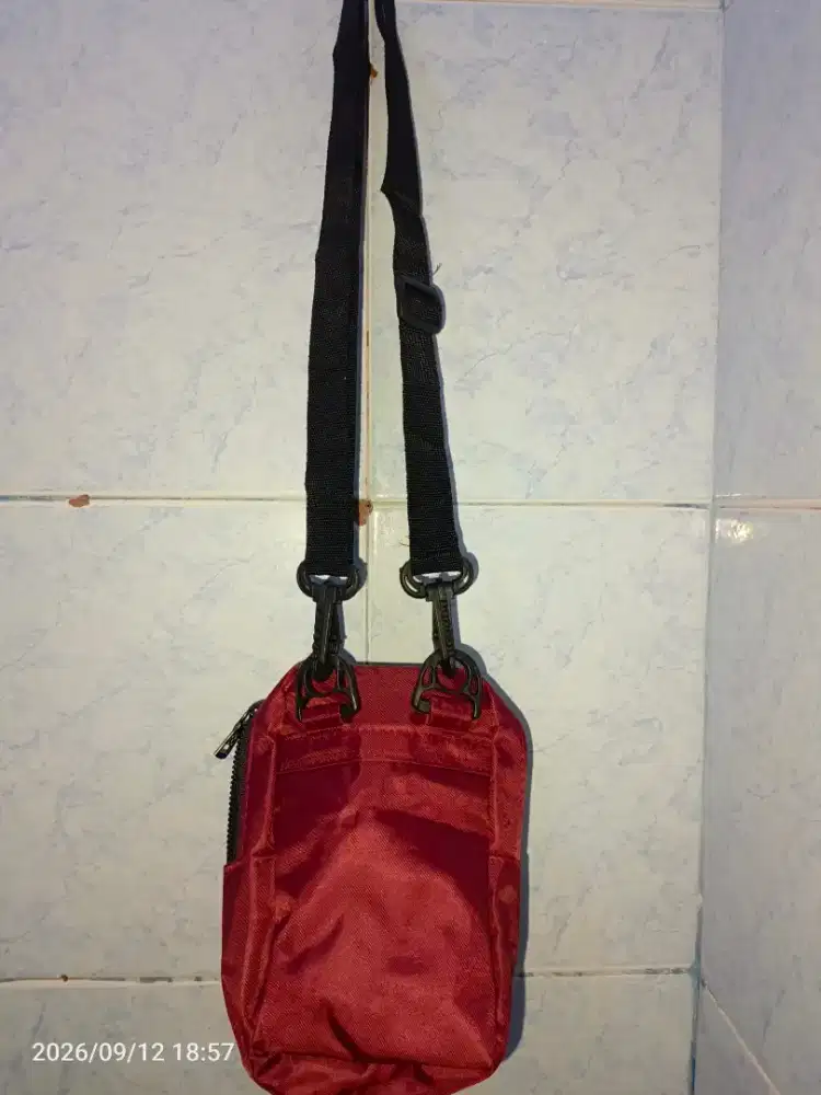 Tas Selempang Pria