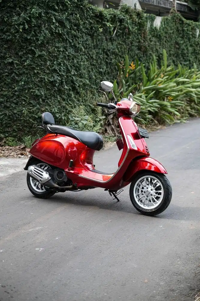 PIAGIO VESPA SPRINT 150 IGET TAHUN 2017