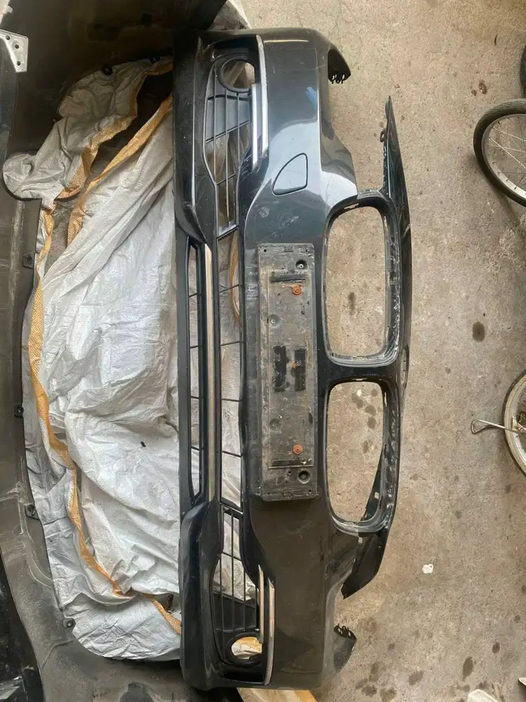 Bumper copotan BMW F30