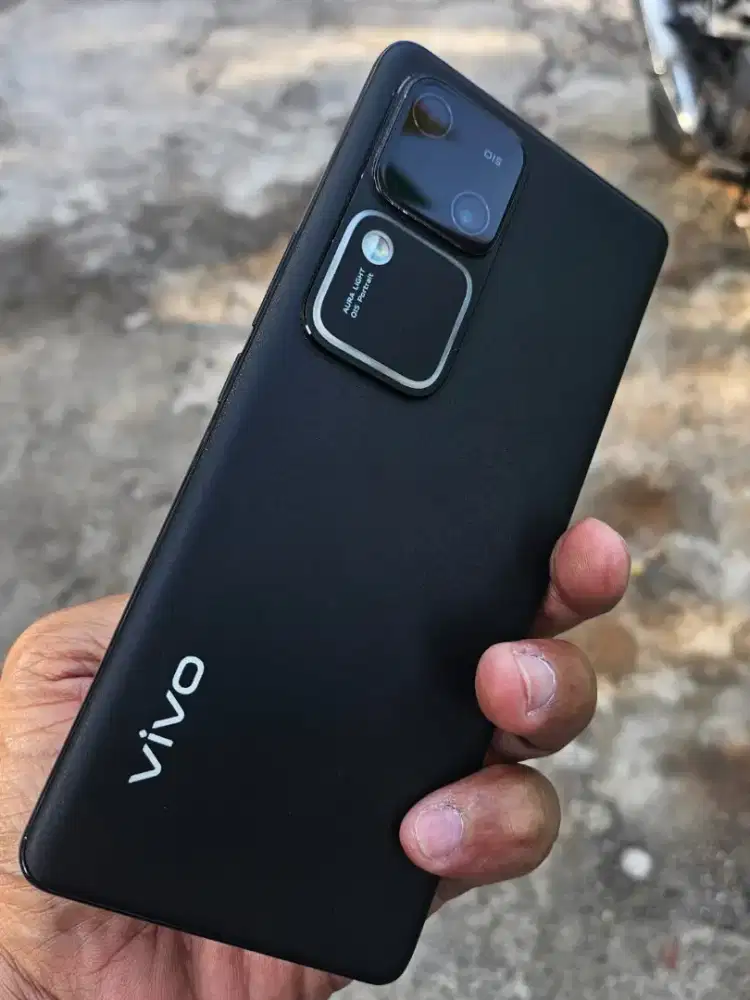 Vivo V30 Hitam Asiiikkk. Bisa TT cari kembalian